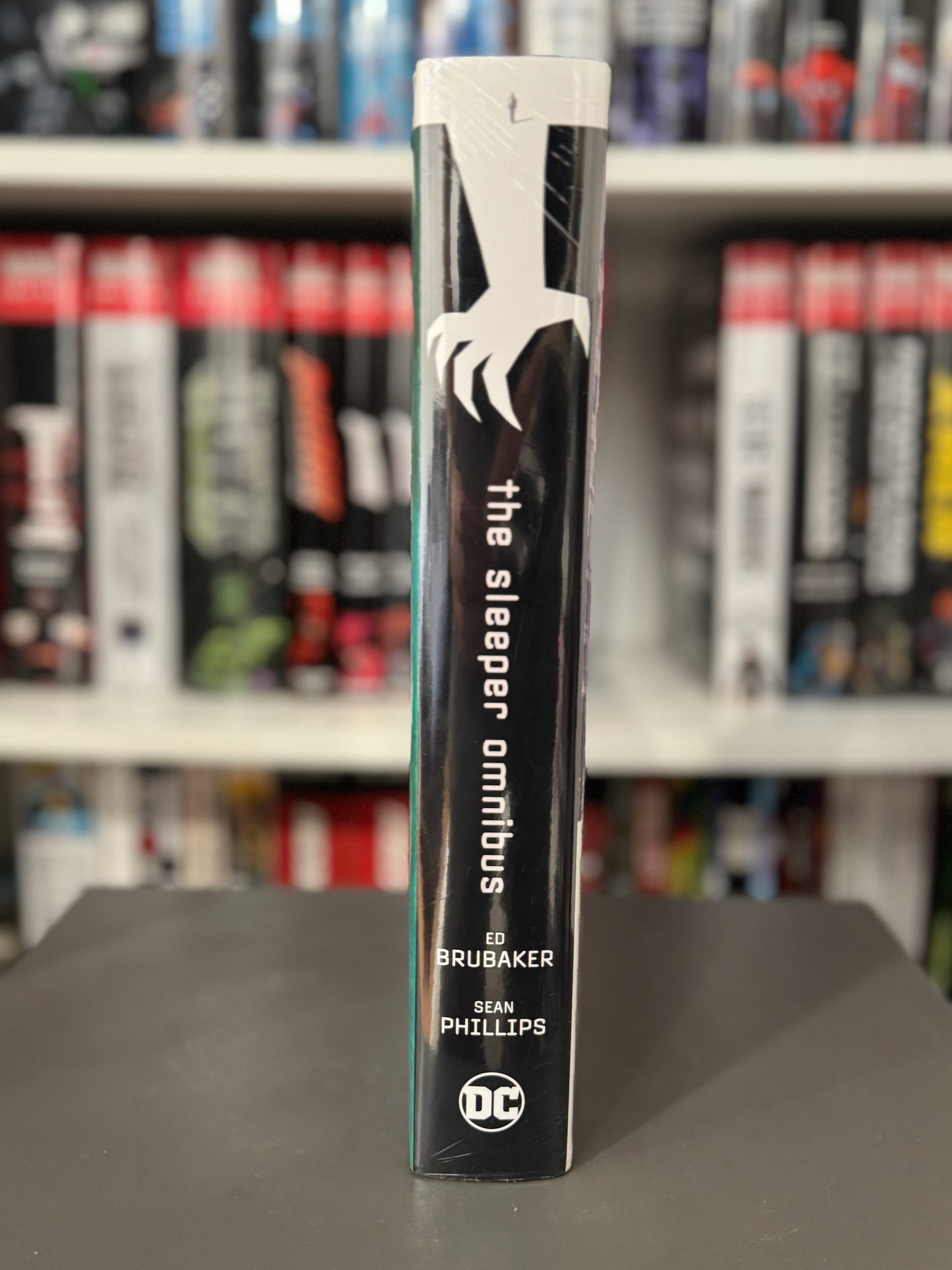 DC The Sleeper Omnibus By Ed Brubaker And Sean Philips Brand New Sealed