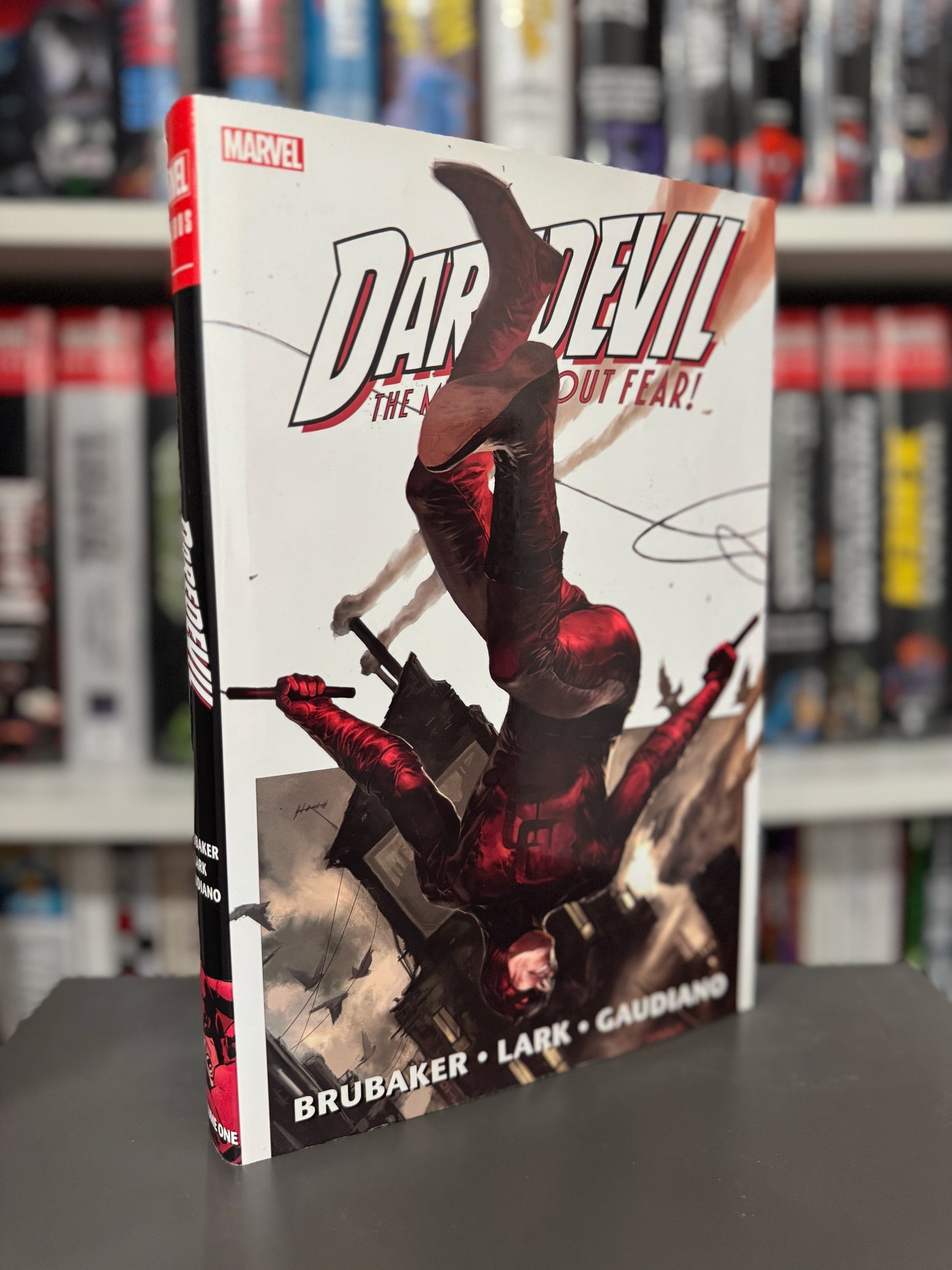 DAREDEVIL by ED BRUBAKER OMNIBUS VOL 1 OOP Rare Like New Not Sealed