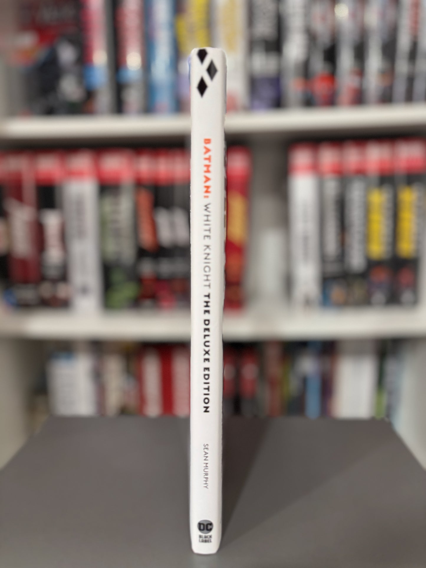 BATMAN WHITE KNIGHT DELUXE EDITION