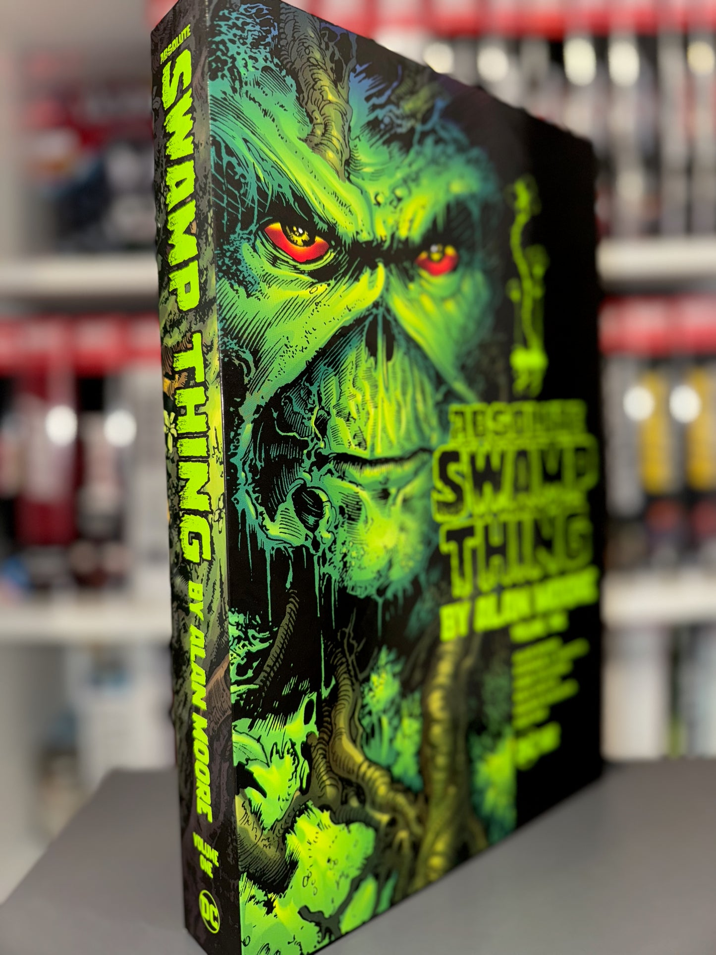 ABSOLUTE SWAMP THING VOLUME 1