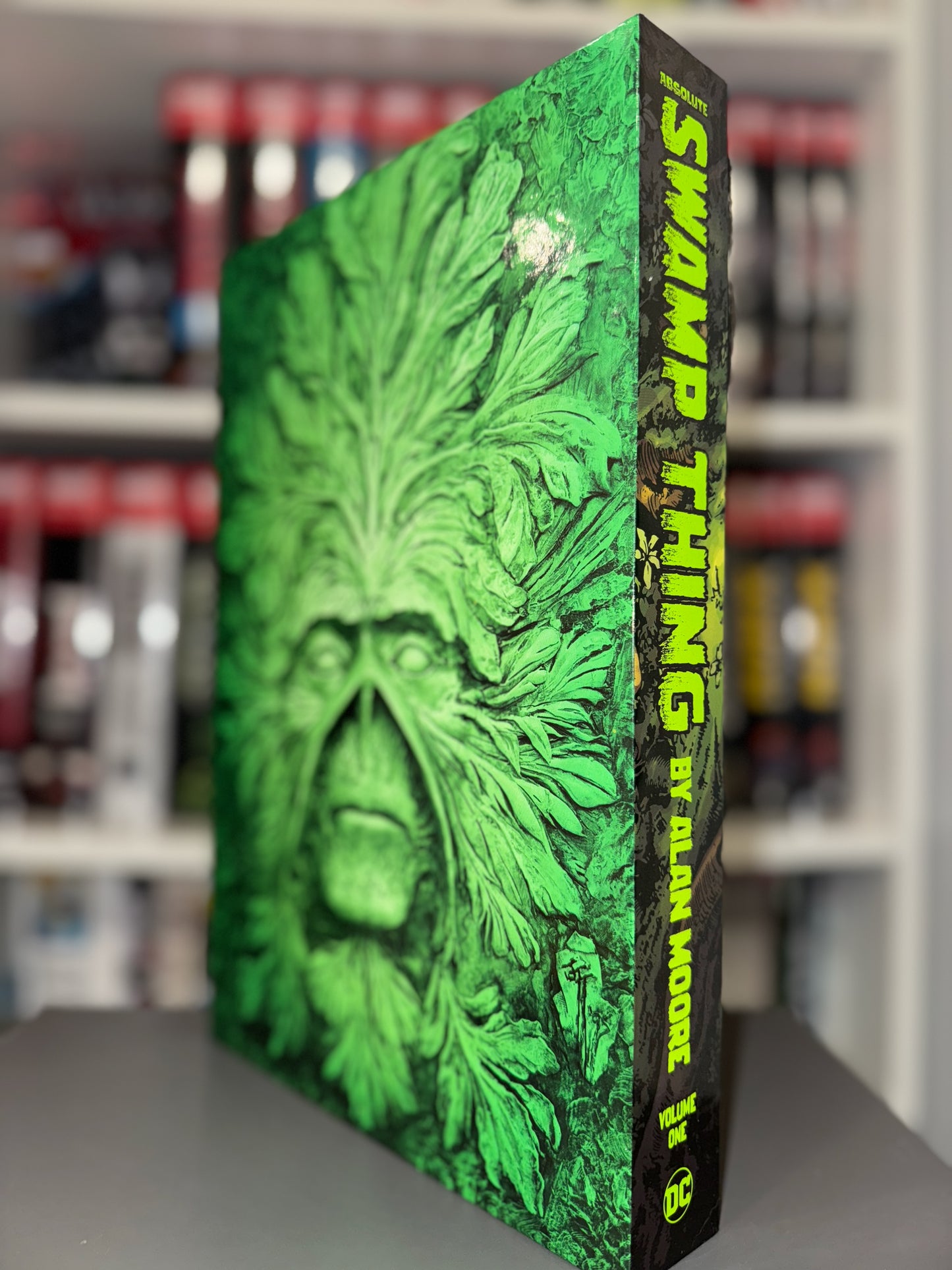 ABSOLUTE SWAMP THING VOLUME 1