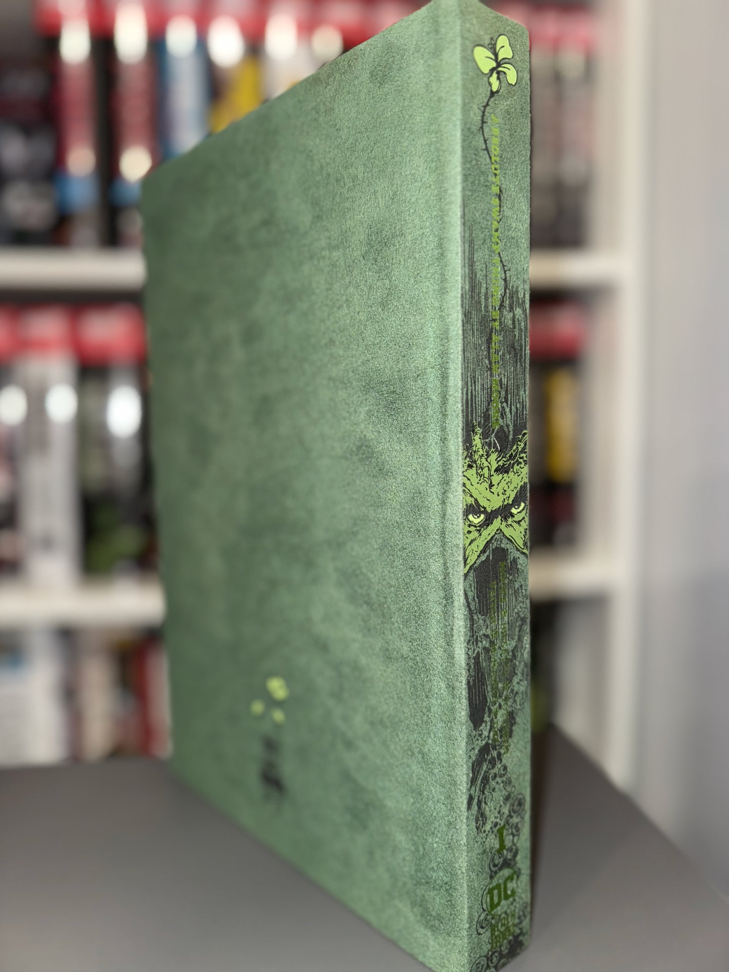 ABSOLUTE SWAMP THING VOLUME 1
